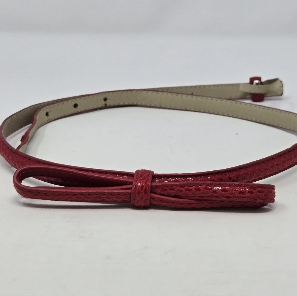 WHITE HOUSE BLACK MARKET WHBM RED FAUX SNAKESKIN BOW BELT WOMEN SMALL STRUCTURED